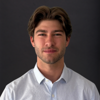 Elliot Dumais, Consulting Analyst at ProInfoNet, professional headshot
